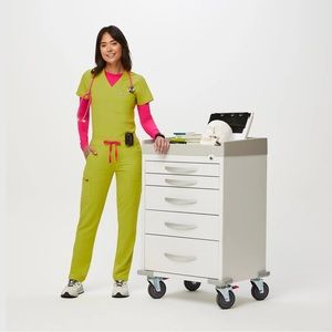 Limeade figs S top and M petite bottom